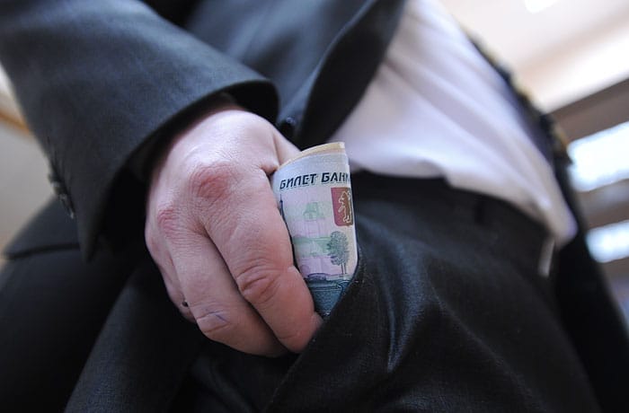Россия опустилась на 136 место из 180 в Индексе восприятия коррупции Transparency International