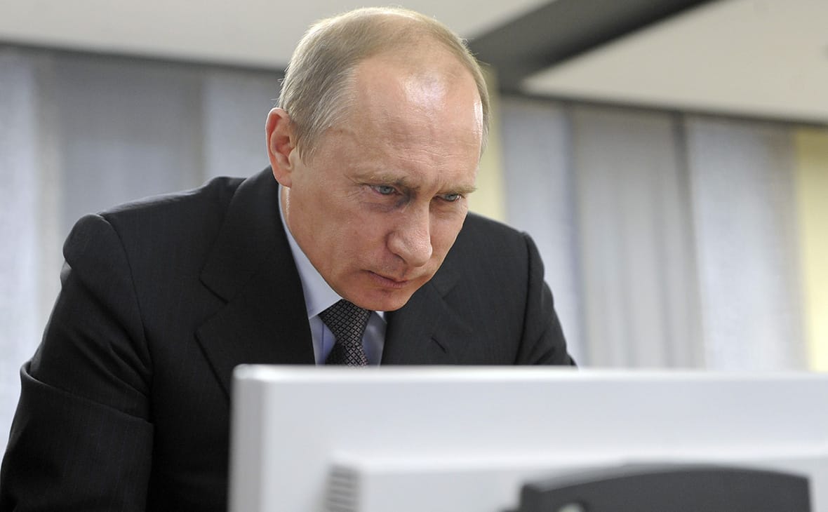 Российская сеть ботов начала рассылать фейковые статьи в защиту Путина, решившего не ехать в Стамбул на встречу с Зеленским